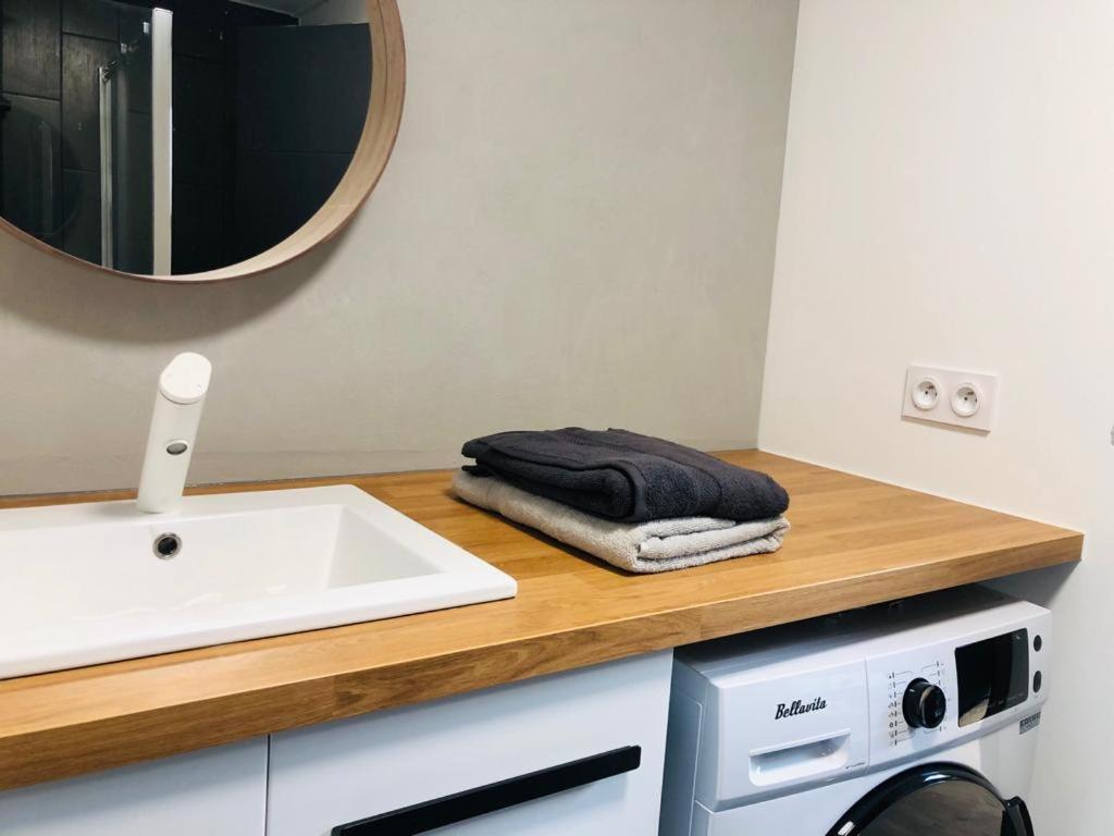 Les Appartements De Romain Et Julien 第戎 外观 照片
